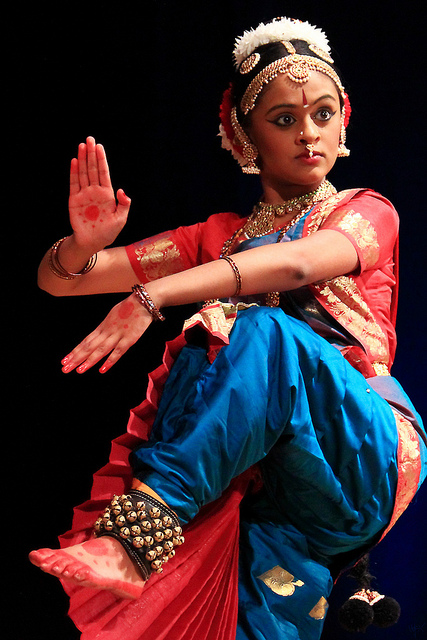 Interesting Facts About Bharatnatyam, The Traditional Dance Form Of South  India - Boldsky.com